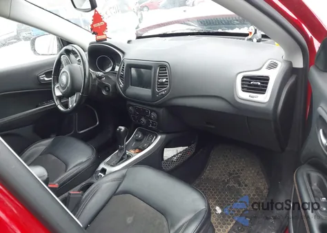 2020 Jeep Compass Latitude 4X4 из США, поврежденный, VIN 3C4NJDBB9LT101232